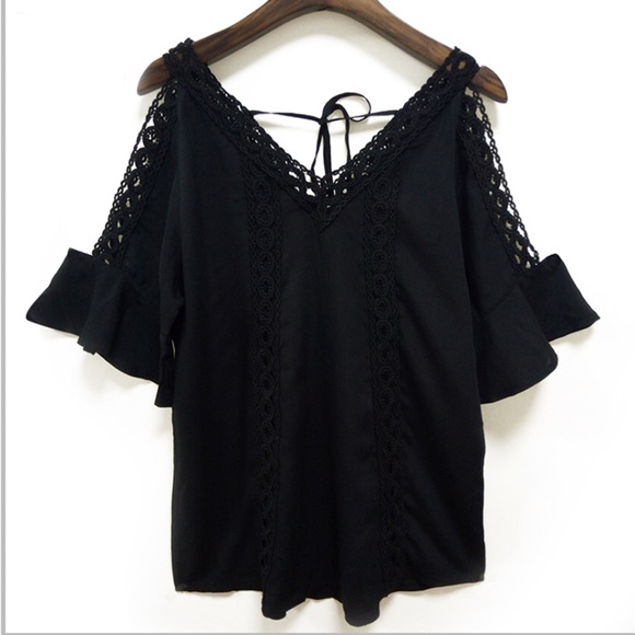 Sweet & Sexy Off-Shoulder V-Neck Summer Beach Top - Picture 3 of 8